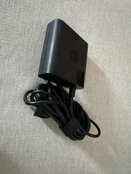 HP USB-C laturi 65W (alkuperäinen)