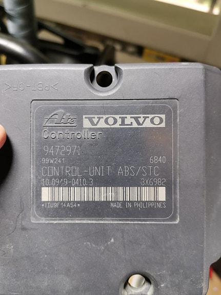 Volvo V70 Mk1 ABS/STC Control Unit / ABS ohjausyksikkö - 9472971