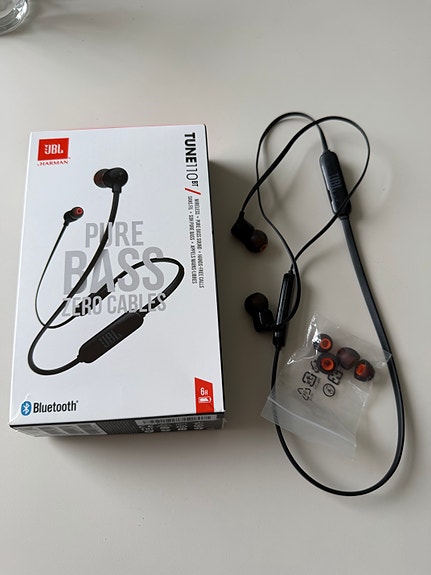 JBL Tune 110BT Bluetooth in-ear kuulokkeet