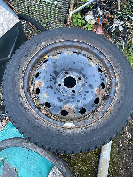 Nasta renkaat Renault Laguna