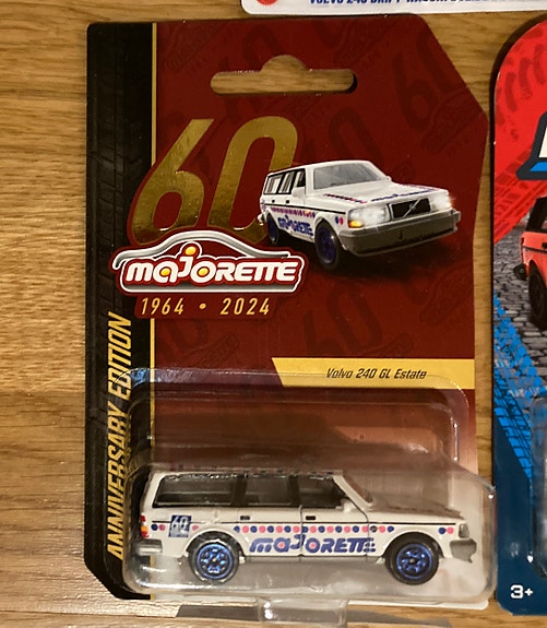 Majorette Premium 60th anniversary edit. Volvo 240 GL Estat