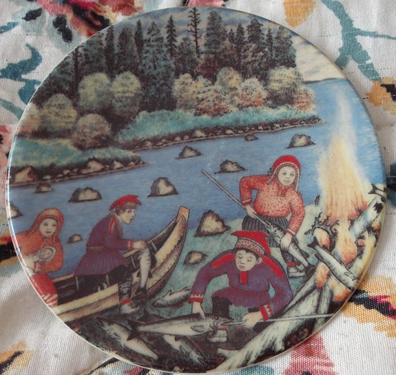 Arabia A.Alariesto seinälautanen koristelautanen fiskelycka 1983