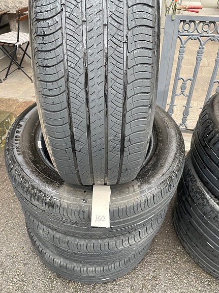 235/60 R 18 KESÄRENKAAT
