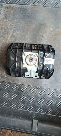 Ford Focus 2013 turvatyyny