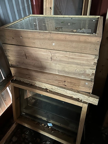 Kahdeksan hyväkuntoista lämpölasi-ikkunaa 89x59x13