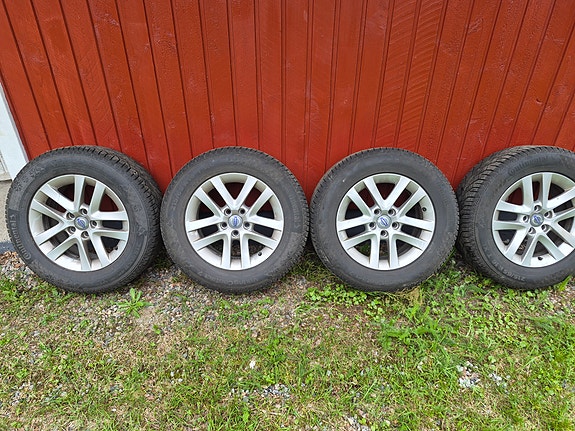 Volvo V60 alkuperäiset alumiinivanteet