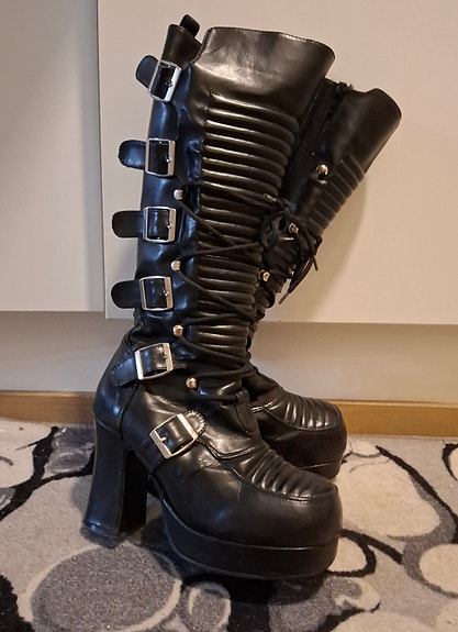 Demonia Gothika 200 saappaat