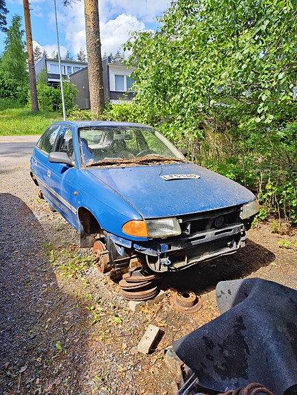 Opel Astra F -92vm osina