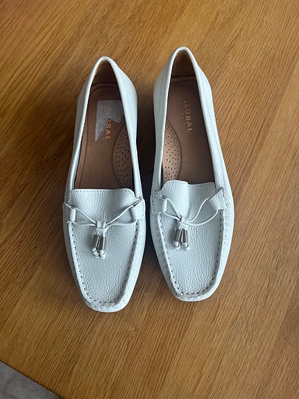 Nahkaiset Loafer -kengät, valkoiset