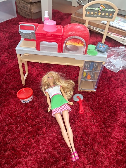 barbie pizzeria