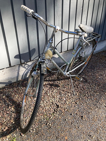 Naisten polkupyörä