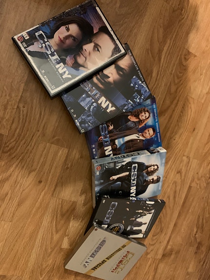 CSI NY ja CSI Miami DVD-boksit
