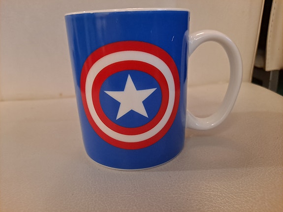 Marvel Captain America muki sininen