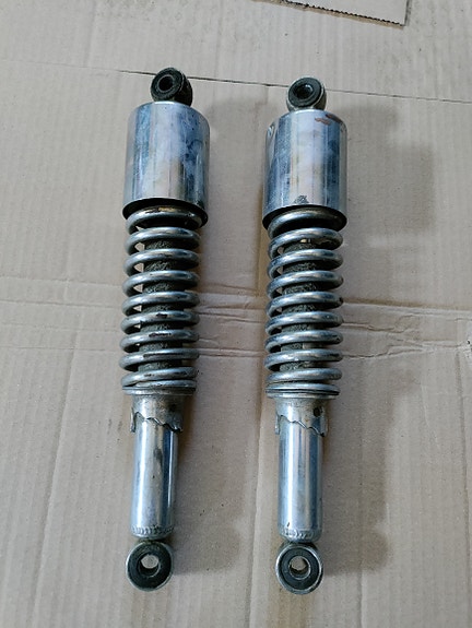 Suzuki GT 124 X4 iskunvaimentimet