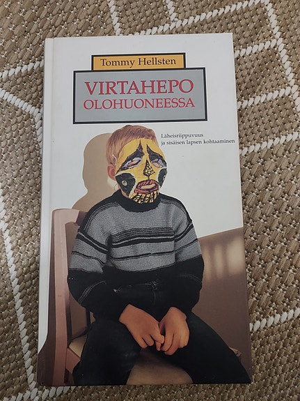 Tommy Hellsten: Virtahepo olohuoneessa