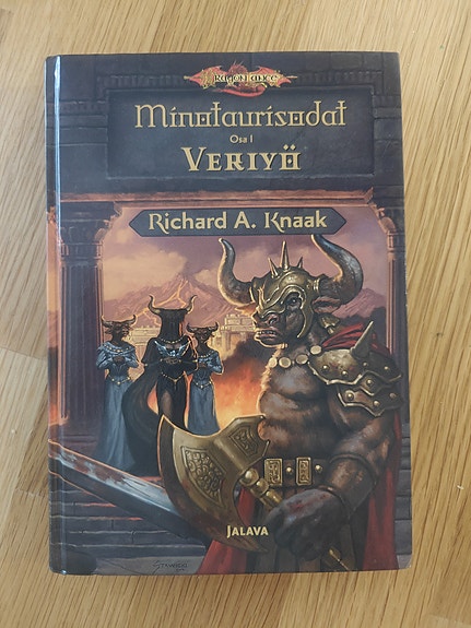 Richard A. Knaak Minotaurisodat Osa 1 Veriyö