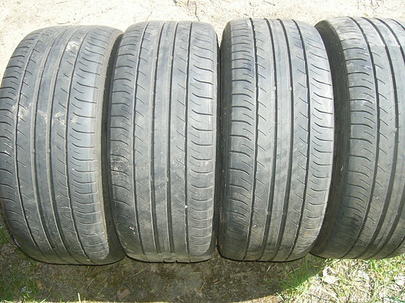 4kpl Dunlop kesärenkaat 235/45R 18