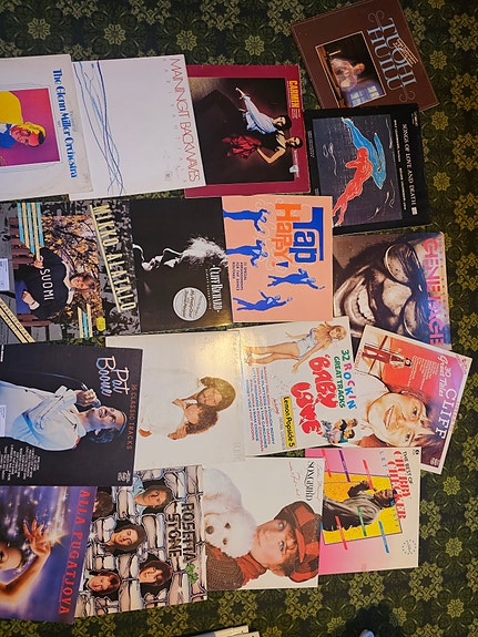 17kpl LP levyä (Gene Page, Streisand, Cliff Richard...)