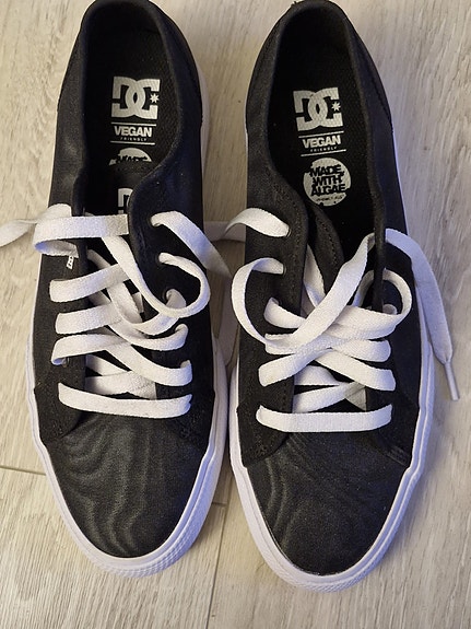 DC Shoes Manual 42