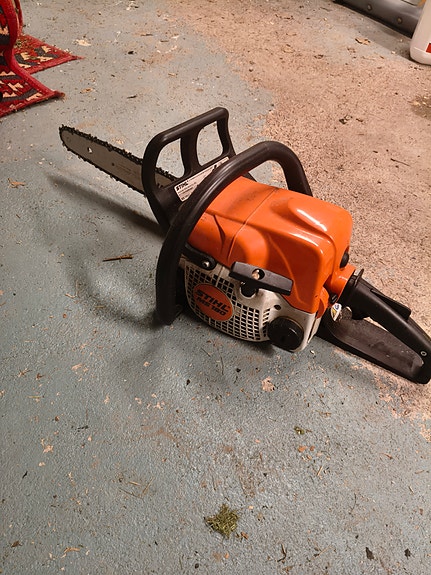 Stihl MS 180 moottorisaha