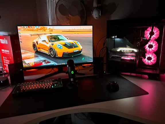 Tehokas pelitietokone + 4K 144Hz näyttö + oheislaitteet (valmis paketti)