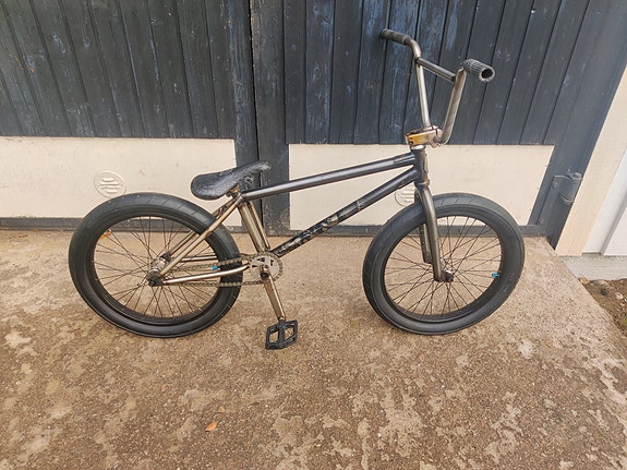 BMX, StereoBikes.