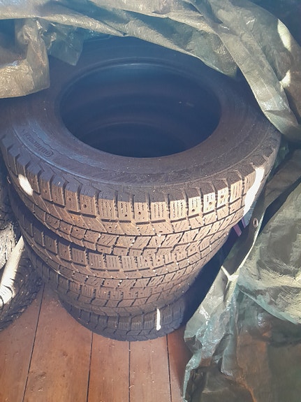 Continental VanContact Ice 205/70R15 C