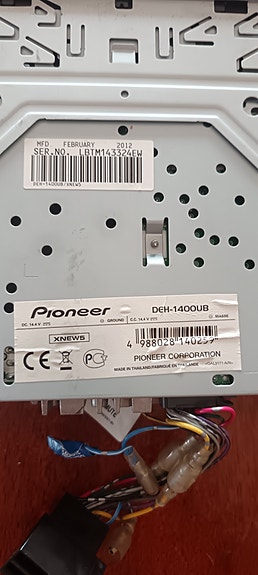 Pioneer DEH-1400UB autosoitin USB / MP3