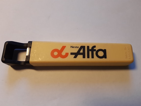 NESTE Alfa pullonkorkinavaaja
