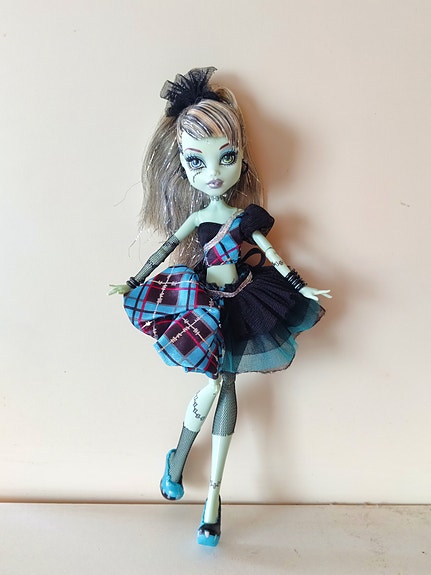 Monster High Sweet 1600 Frankie Stein nukke