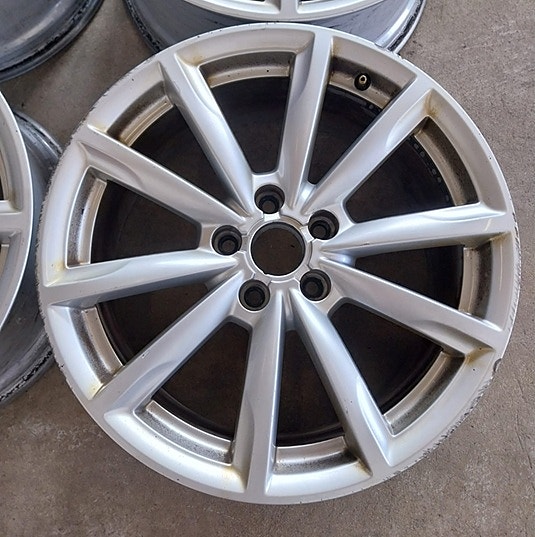 Käytetyt Audi alkuperäisalumiinivanteet 8×18 5×112