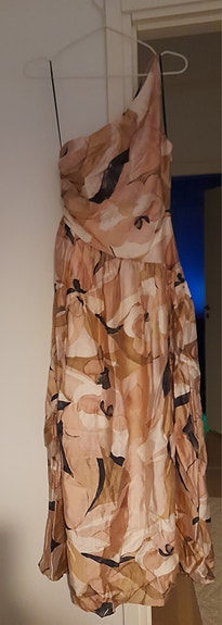 Upea, H&M premium juhlamekko, koko 36-38, ovh. 69,90 e. Hinta sis pk:t