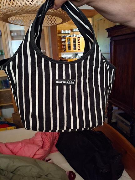 RETRO MARIMEKKO LAUKKU