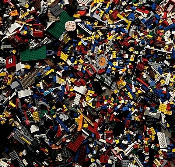 Ostetaan Legoja