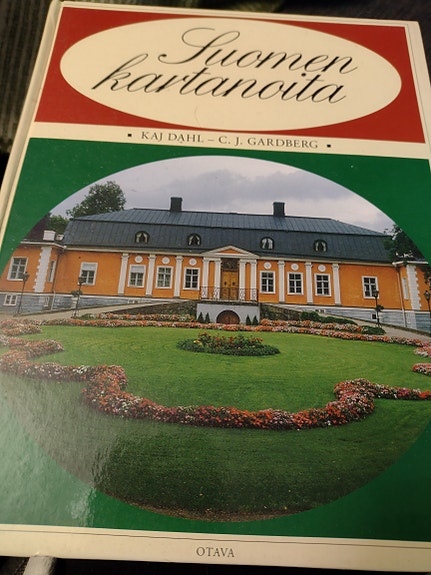 Dahl, Gardberg: Suomen kartanoita