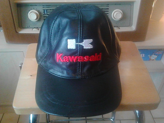 Kawasaki - Musta nahkainen lippalakki