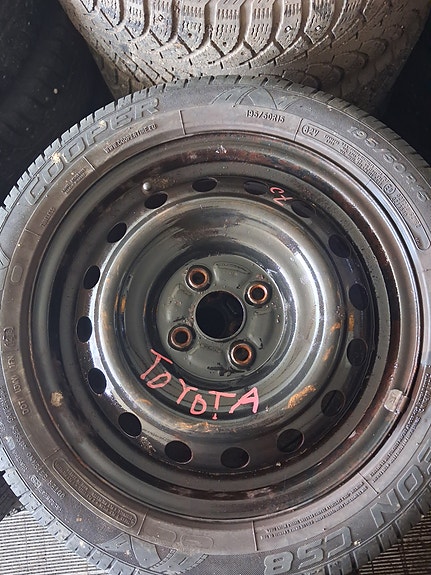 Toyota 15 tuuman peltivanteet
