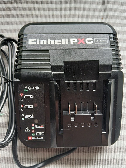 Einhell akkulaturi