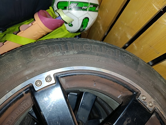 Kesärenkaat vanteilla 205/55 R 16