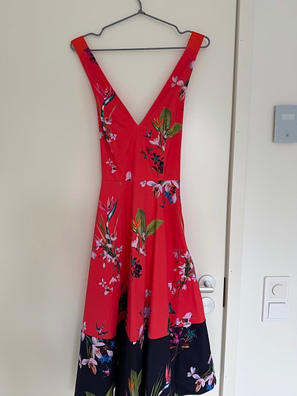Ted Baker kesämekko 36