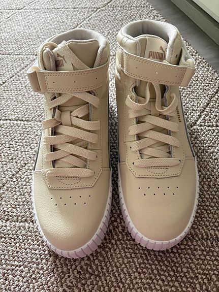 Puma. Koko 39.