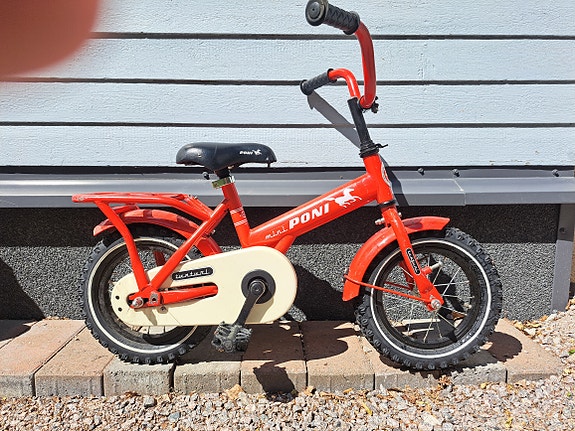 Tunturi Pony lastenpyörä 12" punainen