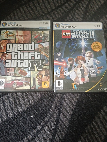 PC-pelit Grand Theft Auto IV ja LEGO Star Wars II