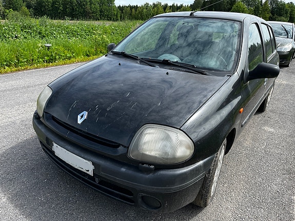 Renault Clio 1.4 HB -00