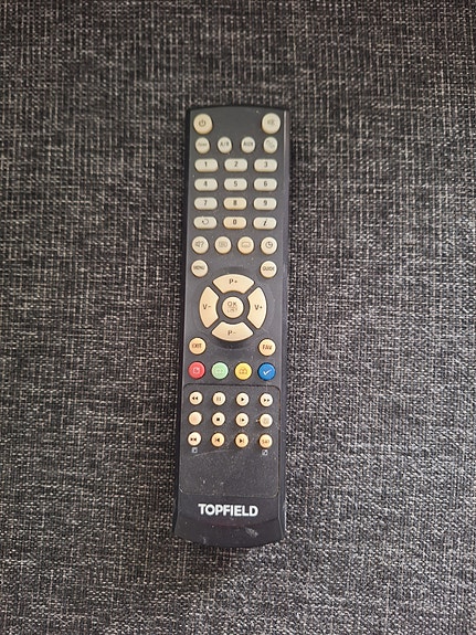Topfield kaukosääfin digiboxiin
