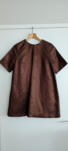 Ivana Helsinki mekko