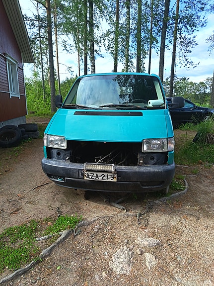 Volkswagen Transporter pakettiauto / varaosa-auto