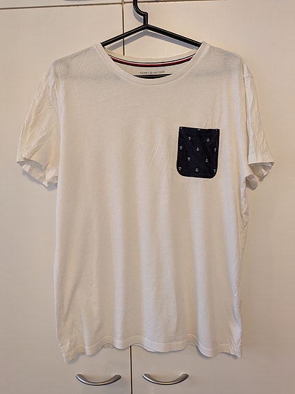 Miesten Tommy Hilfiger t-paita M