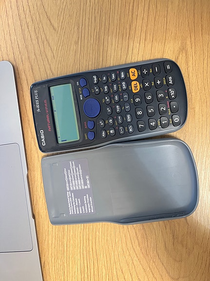 Casio fx-991ES tieteislaskin