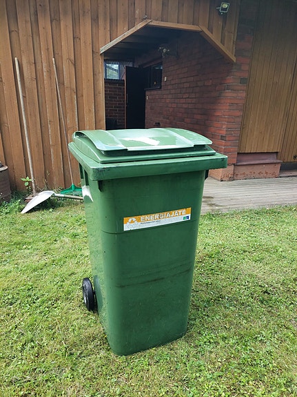Jäteastia 240L